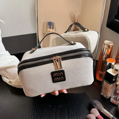 PORTABLE COSMETIC STORAGE BAG